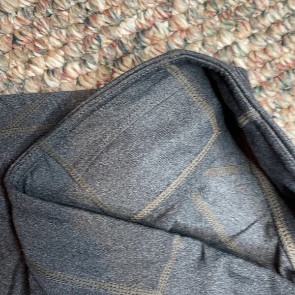 Athleta grey crop workout leggings - Picture 5 of 8